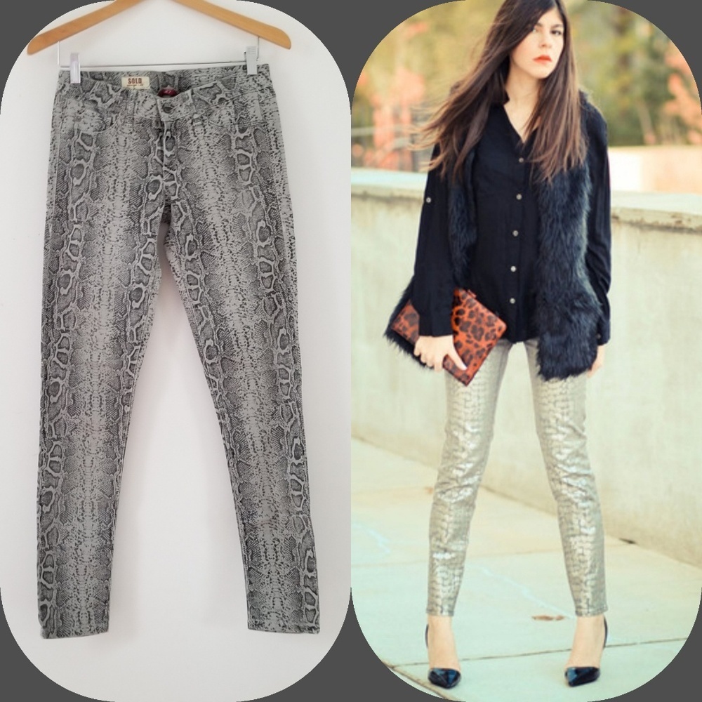 Brand SOLD Design Lab Snakeskin Print Skinny Jeans, Size 27